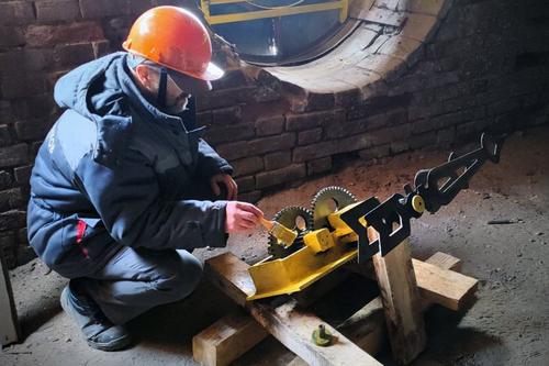 La fábrica de armas de Izhevsk devolverá el reloj histórico a la fachada del edificio