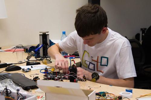"Mikron" presented the fully Russian Elbear Ace-Uno board, compatible with Arduino
