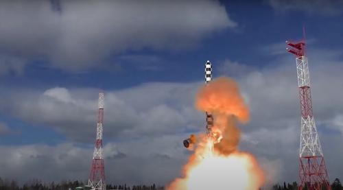 Старт ракеты «Сармат» («Сатана II»)