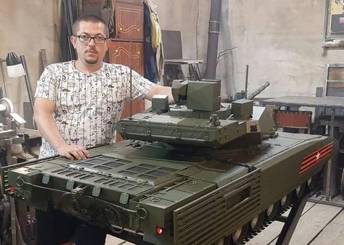 Уникальный мангал за миллион рублей: в Москве продают танк Т-14 «Армата»