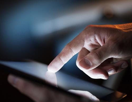 Open the door, lower the ramp, call the elevator with your smartphone: Rostec has created a smart building access technology