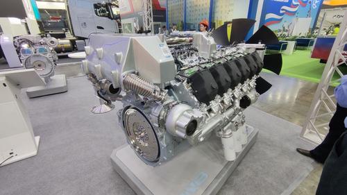 Un cuarto más potente: el nuevo motor diésel de 12 cilindros YAMZ-855 se mostró en Moscú