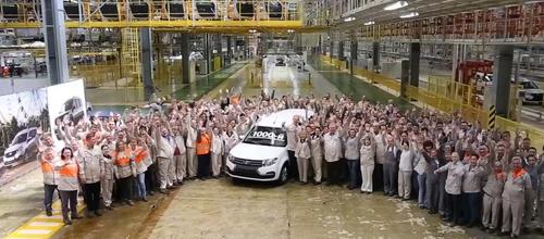 AvtoVAZ's site in Izhevsk produced 1,000 LADA Largus