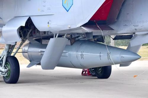 High-precision missiles of the "Kinzhal" complex on board the fighter