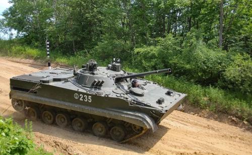 «Королева пехоты» врагу не по зубам: БМП-3 получит активную защиту от дронов