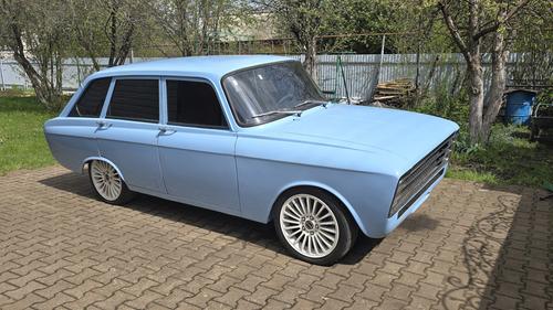 Un "Izh Kombi" por 3 millones de rublos: un coche eléctrico único a la venta en Rusia