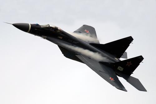 Fuerza y potencia: los cazas rusos MiG-29K podrán portar misiles Kh-59MK2 y Kh-38MTE