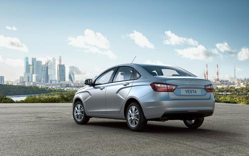 Автовладельцы стали устанавливать на старые LADA Vesta цифровую панель приборов