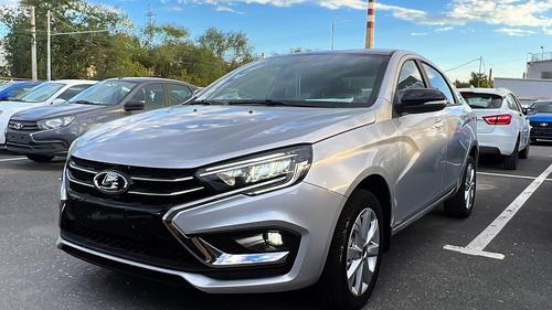 Названы плюсы светодиодных фар рестайлиновой LADA Vesta