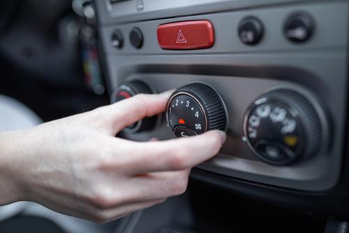 Recargar el aire acondicionado de un automóvil en Rusia se ha convertido en un placer costoso