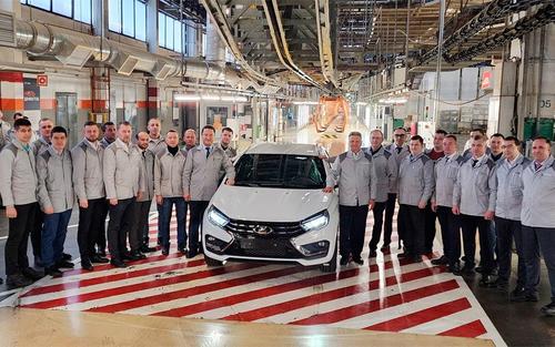 АвтоВАЗ остановит конвейер: в планах множество улучшений