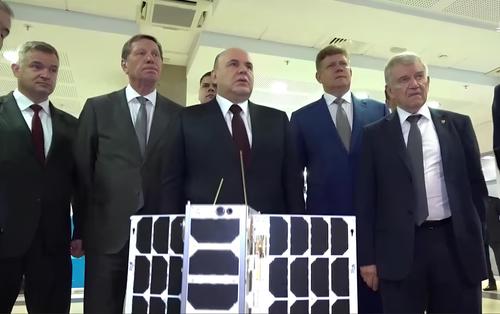 Умная климатическая техника, обработка металлов, приборы для космоса: что показали Мишустину в Академгородке