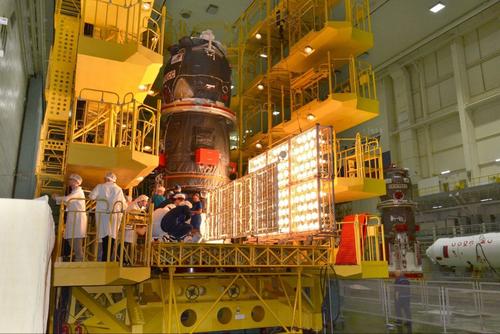 Космический грузовик «Прогресс МС-28» протестировали с искусственным «Солнцем»