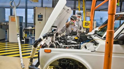 AvtoVAZ started giving its employees loans at 0.01%