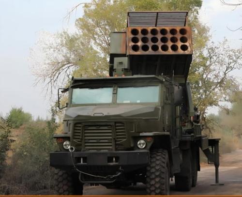 «Карающая стихия»: раскрыты главные плюсы огнеметной системы ТОС-2 «Тосочка»