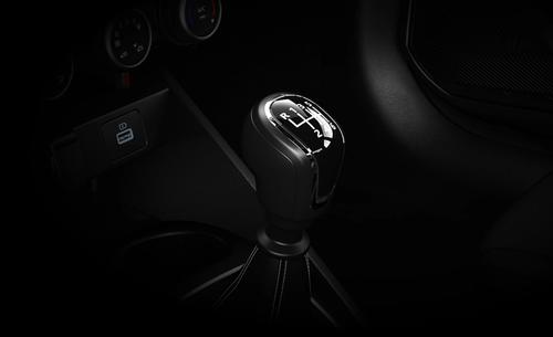 La "mecánica" ya no está de moda: casi el 70% de los Lada Vesta vendidos son con transmisión automática