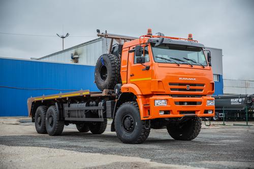 KAMAZ-VANKOR and KAMAZ-BATYR based vehicles sent to KhMAO for hydraulic fracturing