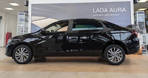 Новую Lada Aura продают властям регионов России с огромной скидкой