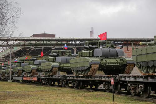 «Уралвагонзавод» отправил военным партии модернизированных танков Т-72Б3М и Т-90М «Прорыв»