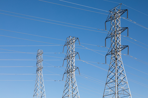 Drones superan las pruebas: el grupo "Rosseti" completa las pruebas de equipos robóticos para la reparación de líneas eléctricas