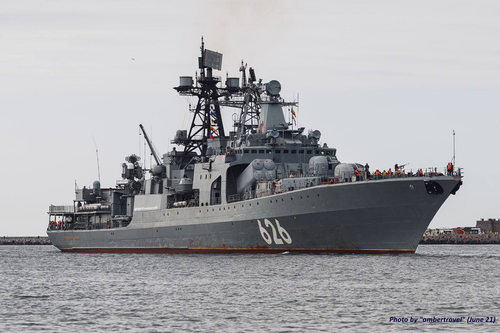 "Kinzhal" carrier ship "Vice-Admiral Kulakov" passed near the US patrimony - Greenland