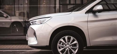 Ciclo completo "chino": la producción de crossovers Haval M6 se estableció en la antigua fábrica rusa de Peugeot-Citroen-Mitsubishi