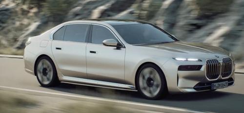 BMW i7
