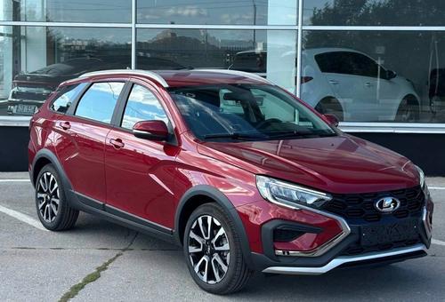 Lada Vesta SW Cross в новом цвете «Фламенко» появились у дилеров в Тольятти
