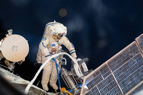 Удвоить производство элементов солнечных батарей для космической отрасли планируют на Краснодарском предприятии «Сатурн»
