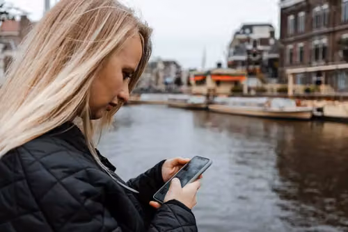 Зарубежные карты перестали привязываться к Apple Pay на iPhone из России