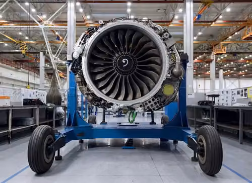 Motor de aviación PD-8