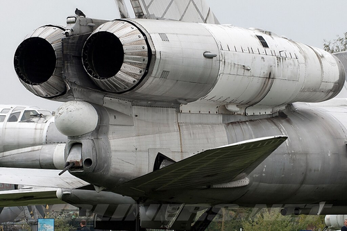советский одновальный турбореактивный двигатель
РД-7 (ВД-7) 