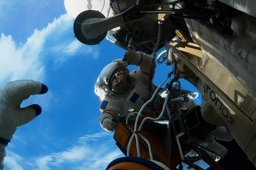 trabajo de los cosmonautas en el espacio 