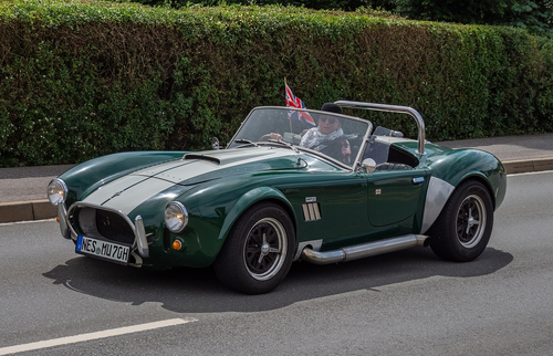 AC Cobra 427