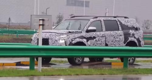 Nuevo SUV de Sollers en pruebas 