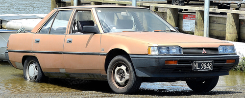 Mitsubishi Galant 
