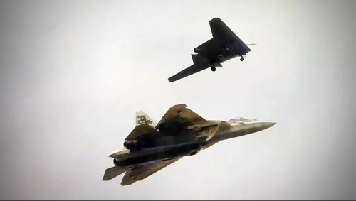 боевая пара Су-57 и С-70