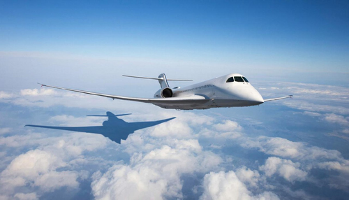 Manturov familiarized himself with models of a promising long-range aircraft and the Strizh supersonic aircraft