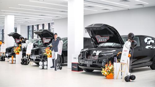 Onvo L90 Black Knight Edition