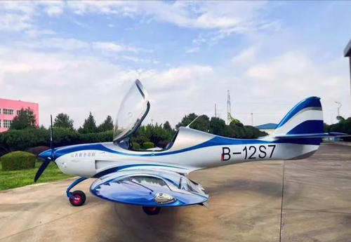 El avión es capaz de alcanzar una velocidad de crucero de hasta 315 km/h