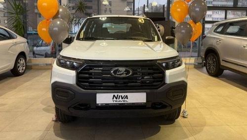 Lada Niva Travel