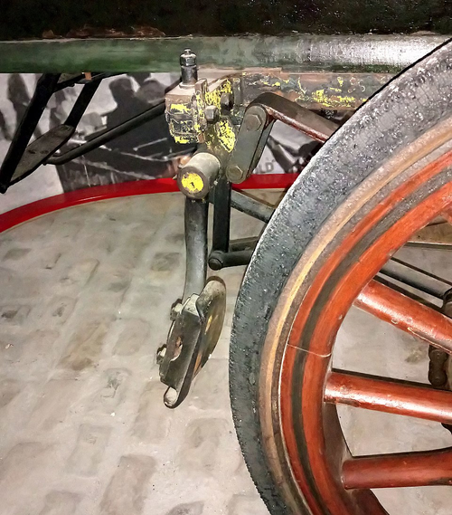 Shoe brake on&nbsp;Daimler Wagonette