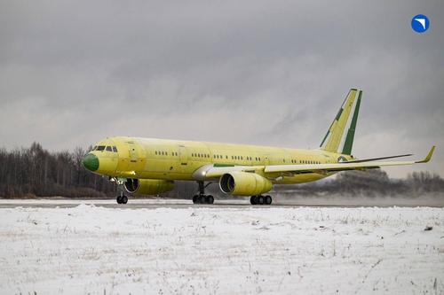 Ту-214