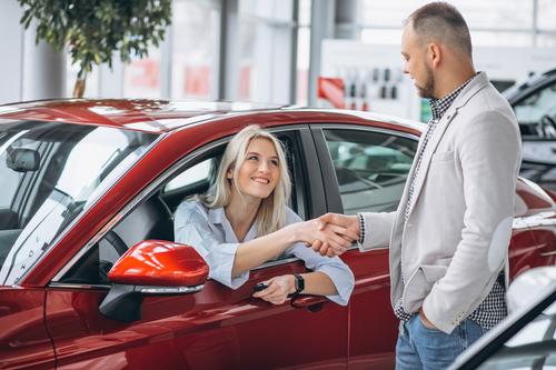 Эксперты «Авито Авто» рассказали, как безопасно купить новую машину
