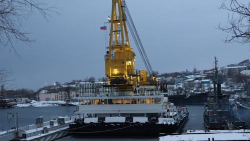 Плавучий кран типа СПК-150