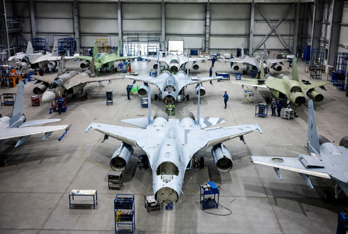 An Experienced Aircraft Assembly Mechanic Revealed the Secrets of the Appeal of His Profession