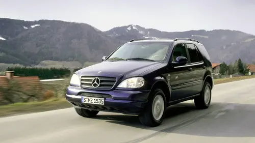 Mercedes-Benz M-Class, first generation