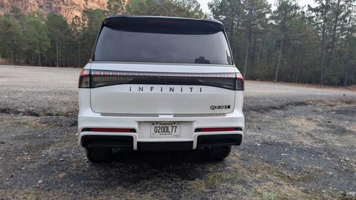 Infiniti QX80 Sport