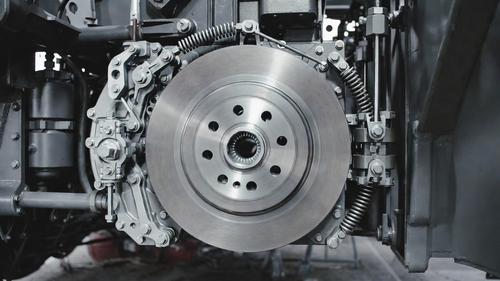 Desarrollaron en Moscow Polytech el primer sistema de freno electromecánico para el transporte en Russia