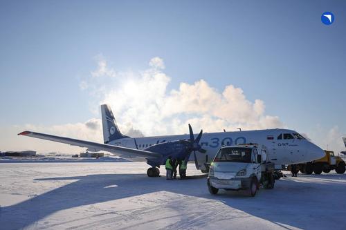 Avión Il-114-300